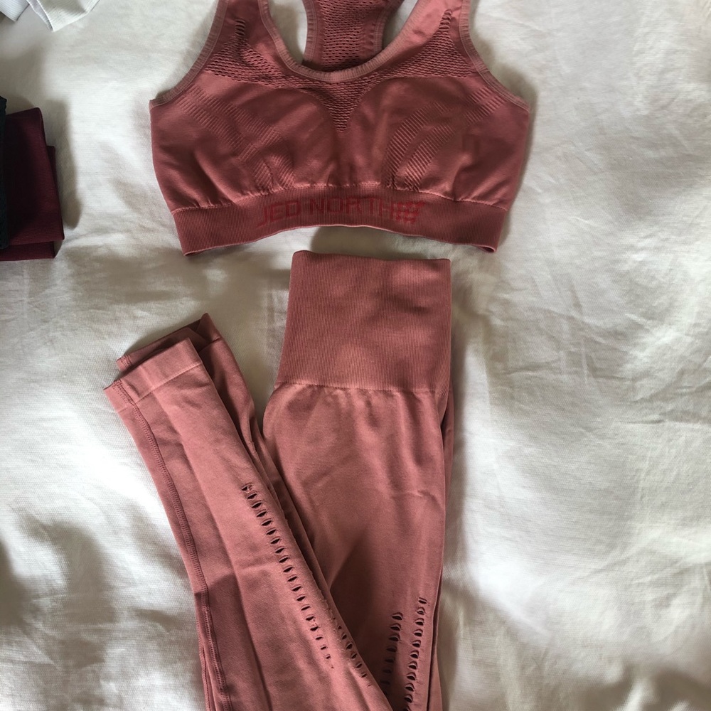 Jed north set